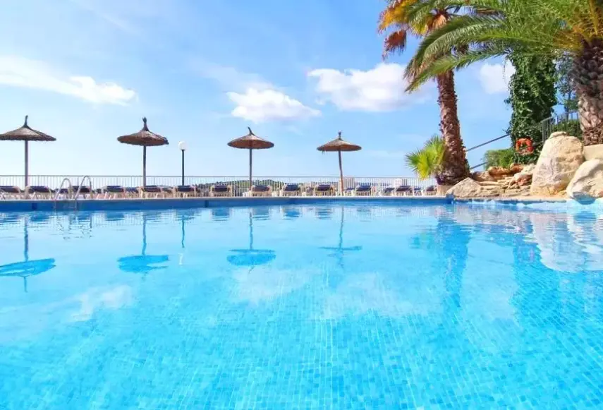 Basen w hotelu Sunlight Bahia Principe Coral Playa