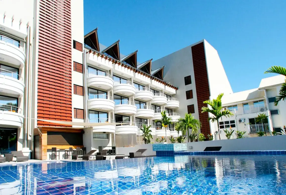 Basen w hotelu Tahiti Nui