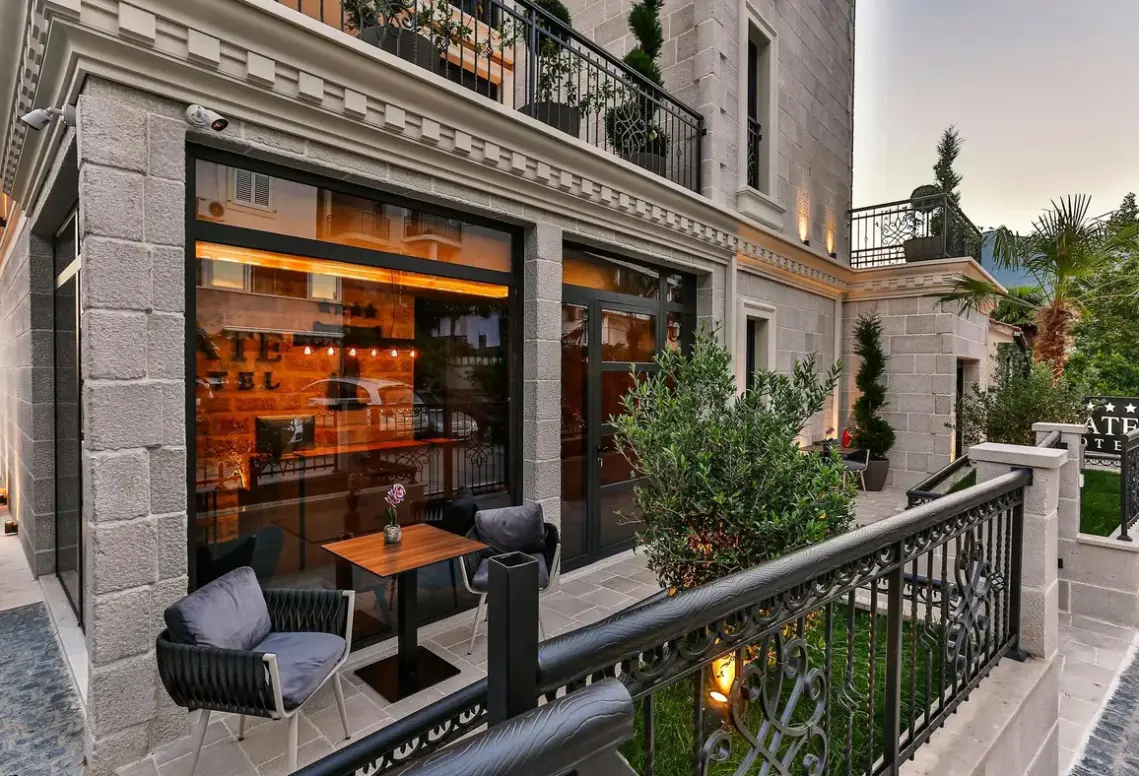 Obiekt hotelu Tate (Budva)