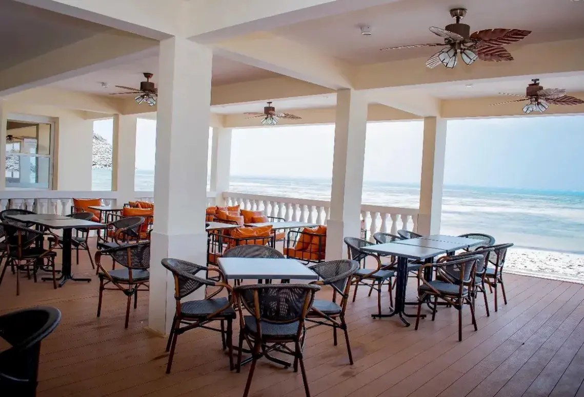 Restauracja i jedzenie w hotelu The Dream of Sau Inn Beach Hotel