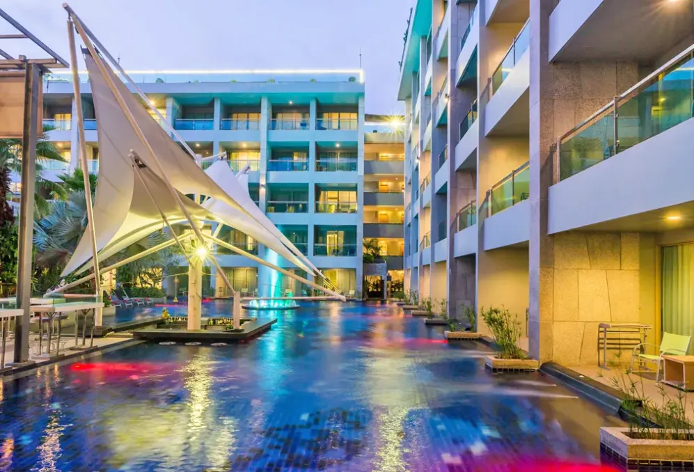 Basen w hotelu The Kee Resort  Spa