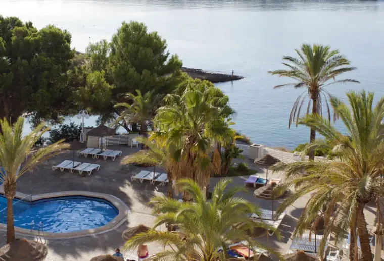 Basen w hotelu Trh Jardin del Mar