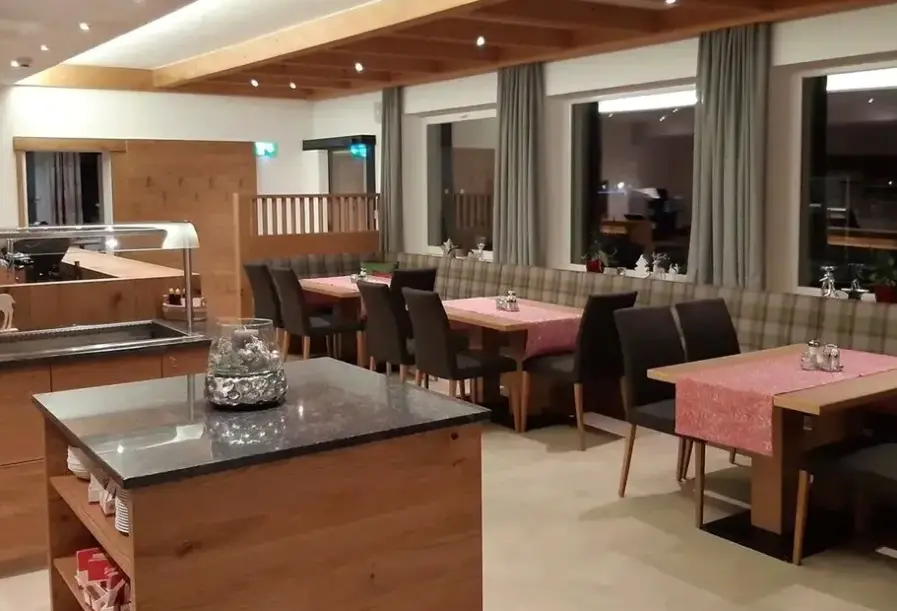 Restauracja i jedzenie w hotelu Venedigerblick