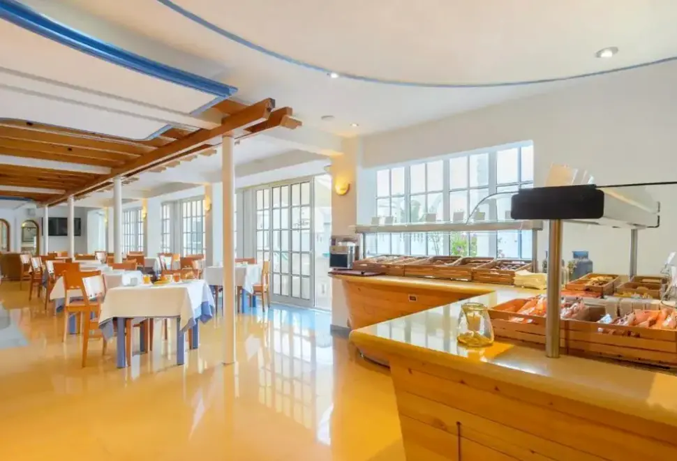 Restauracja i jedzenie w hotelu Vibra Lux Mar (ex. Lux-Mar)