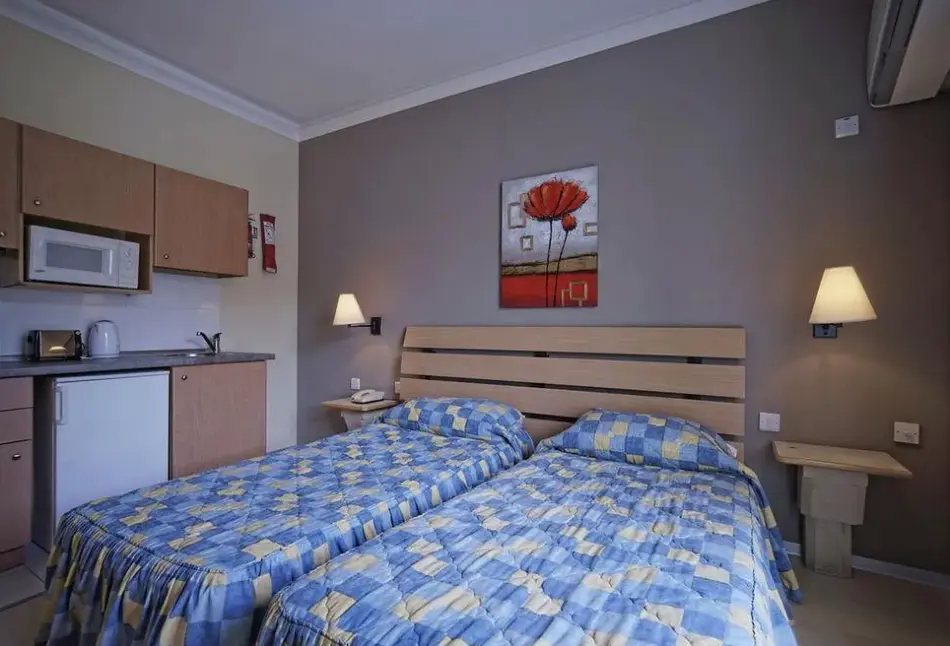 Pokój w hotelu Xemxija Bay