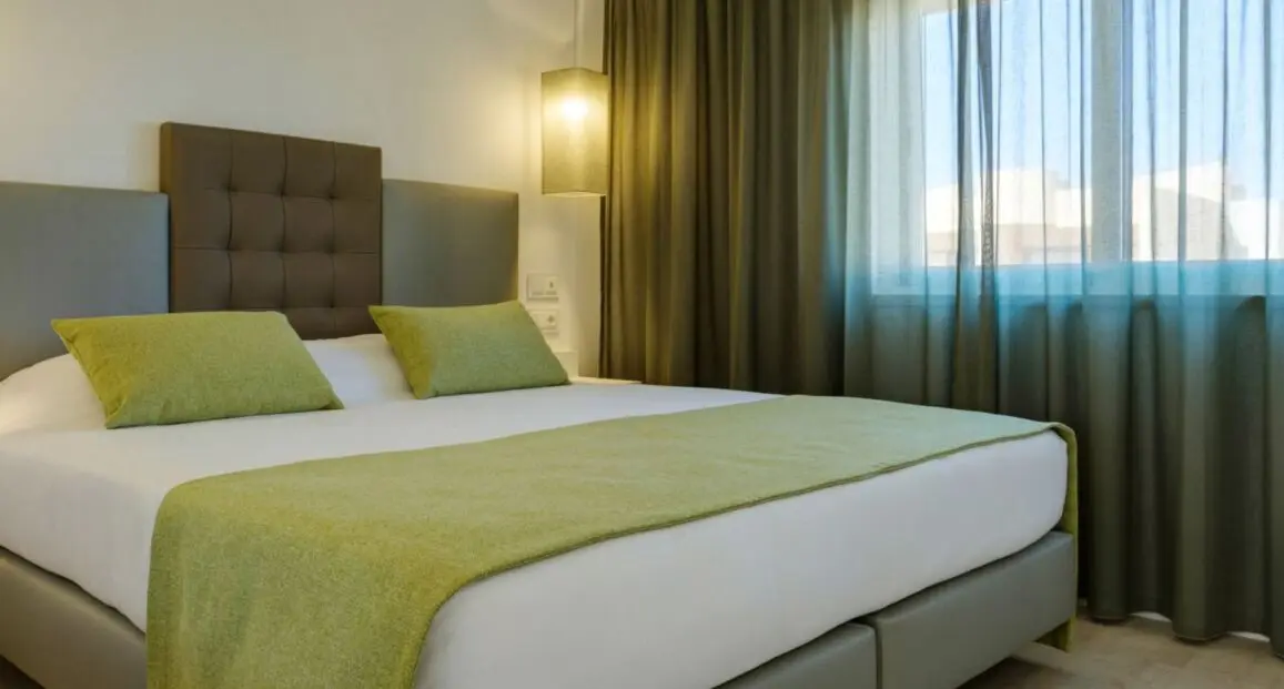 Pokój w hotelu 3Hb Falesia Garden