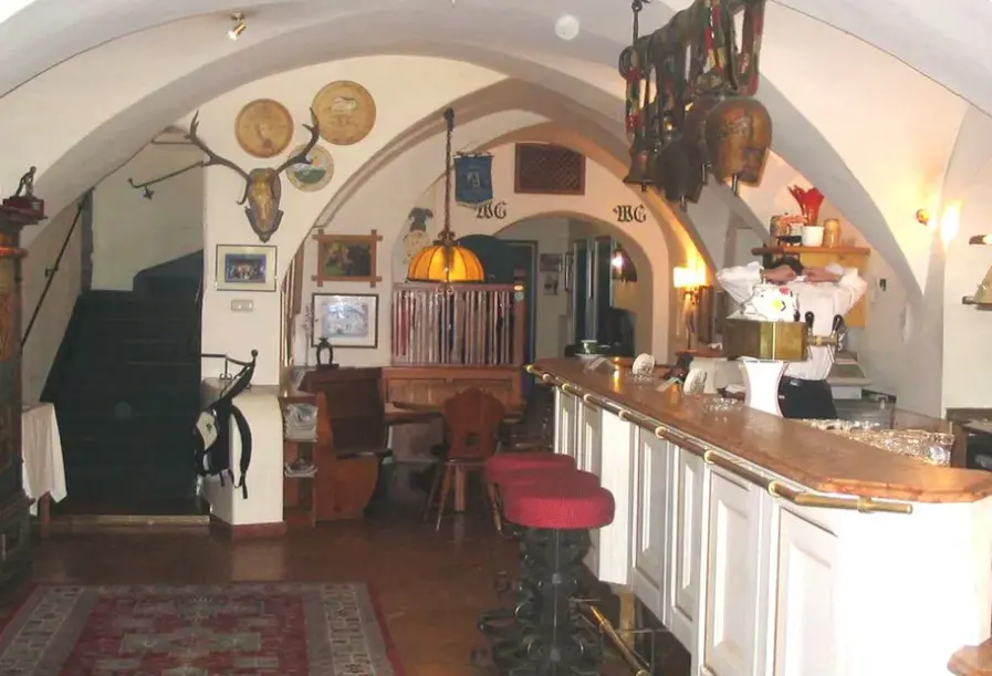 Restauracja i jedzenie w hotelu Andrelwirt Gasthaus