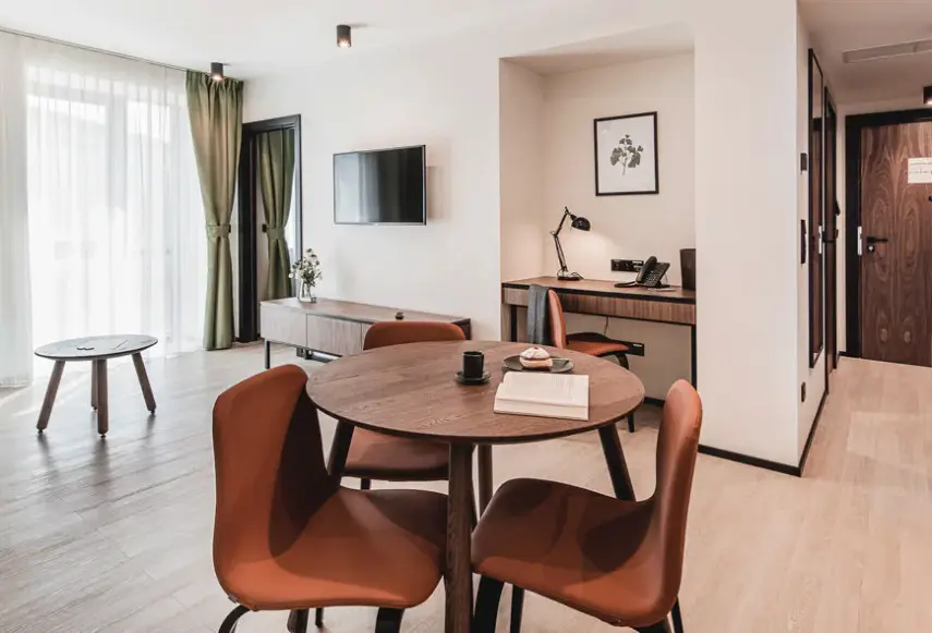Restauracja i jedzenie w hotelu Apartamenty Sowa Bydgoszcz