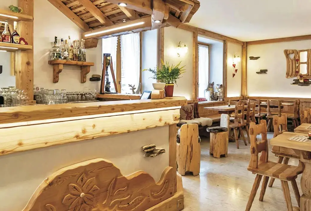 Restauracja i jedzenie w hotelu Arcangelo (Pellizzano)