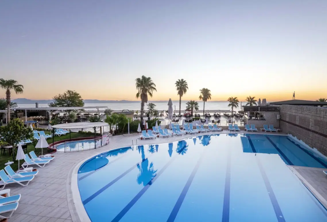Hotel Armas Gul Beach w Turcja (Kemer) - oferta last minute