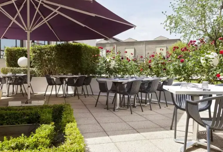 Restauracja i jedzenie w hotelu B&B Paris 17 Batignolles