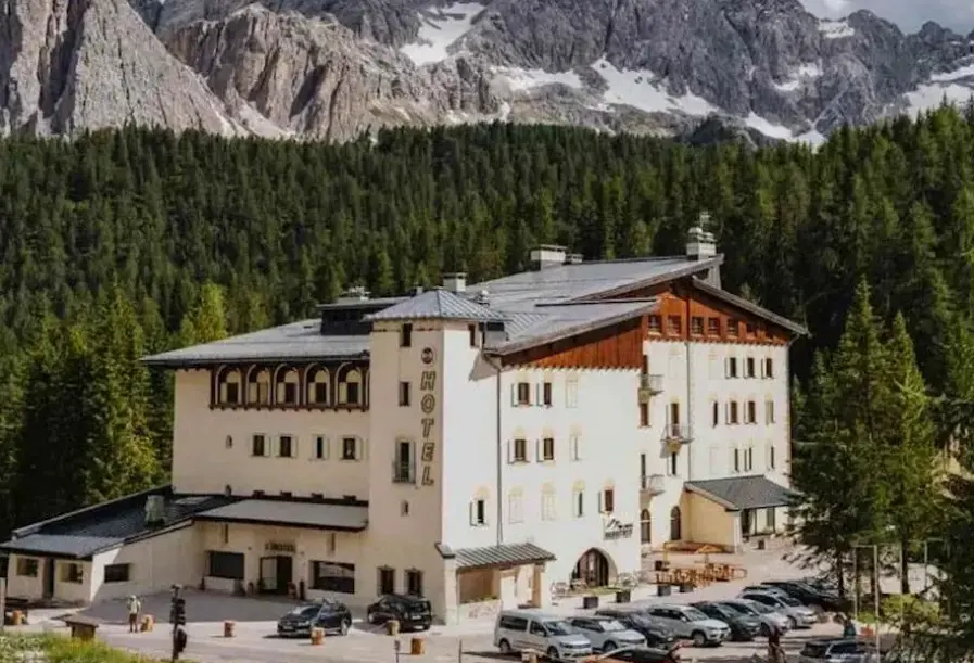 Hotel B&B Passo Tre Croci