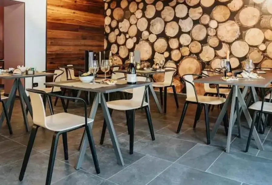 Restauracja i jedzenie w hotelu B&B Passo Tre Croci