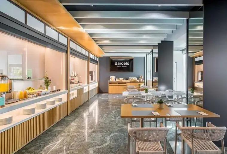 Restauracja i jedzenie w hotelu Barcelo Murcia Siete Coronas (ex. Silken Siete Coronas)