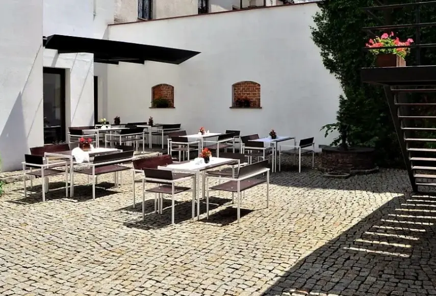Restauracja i jedzenie w hotelu Beskid (Milówka)
