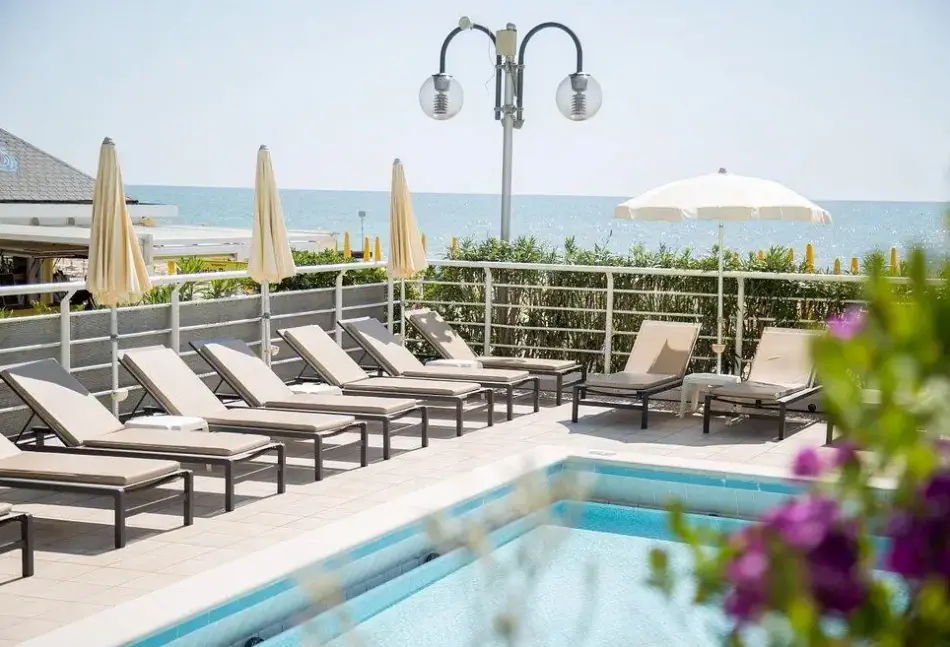 Basen w hotelu Bristol (Lido di Jesolo)