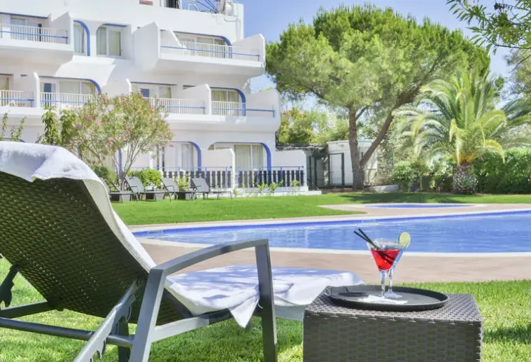 Basen w hotelu Carvoeiro (ex. Solferias)