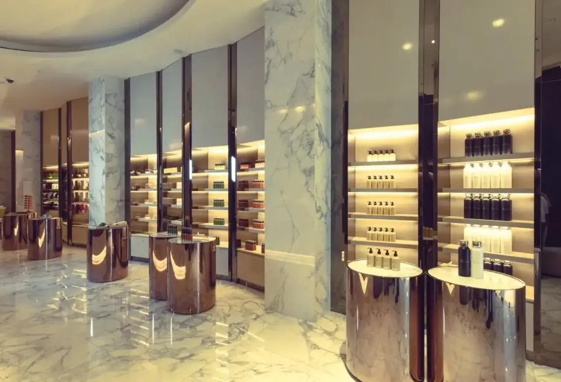 Lobby hotelu Cinnamon Life at City of Dreams