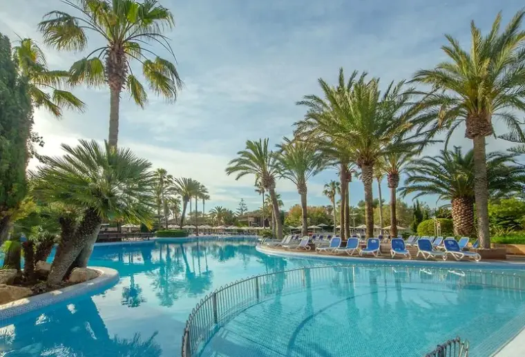 Basen w hotelu Club Pollentia Resort Portblue