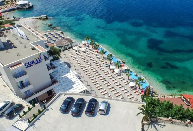 Plaża przy hotelu Coral Hotel & Resort (Vlora)
