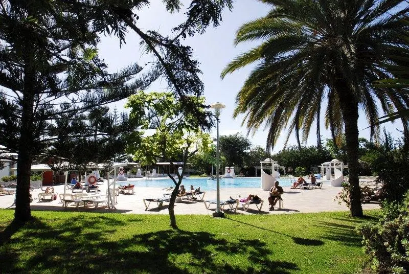 Basen w hotelu Cordial Sandy Golf (ex. Sandy Golf)