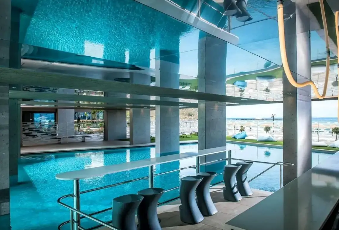 Basen w hotelu Corissia Harmony Boutique Resort