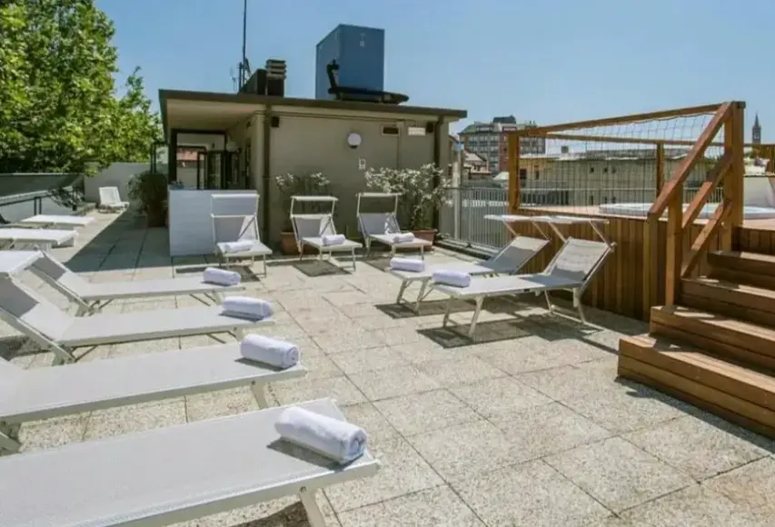 Basen w hotelu Cristallo (Cattolica)