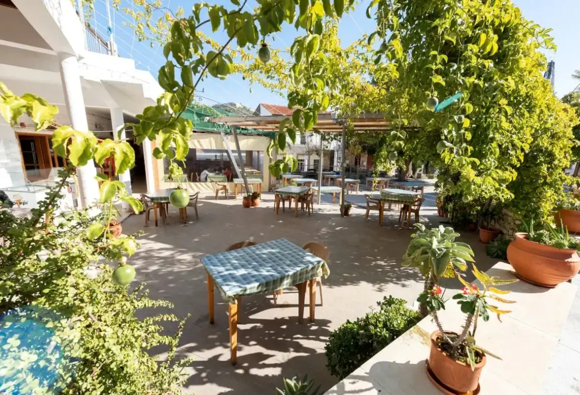 Restauracja i jedzenie w hotelu Cyprus Village (ex. Traditionelle Apartments Cyprus Village)