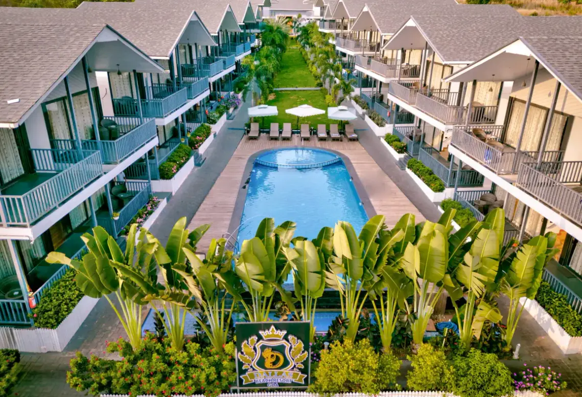Basen w hotelu Dallas Beach Resort
