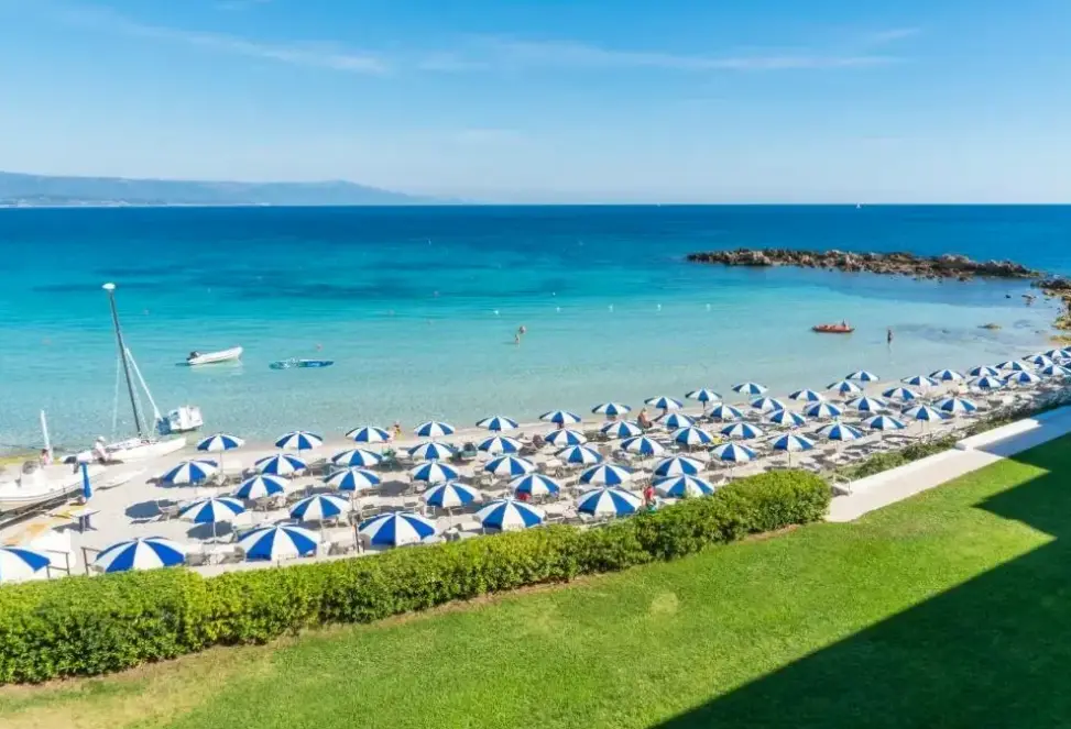 Plaża przy hotelu Dei Pini (Alghero)