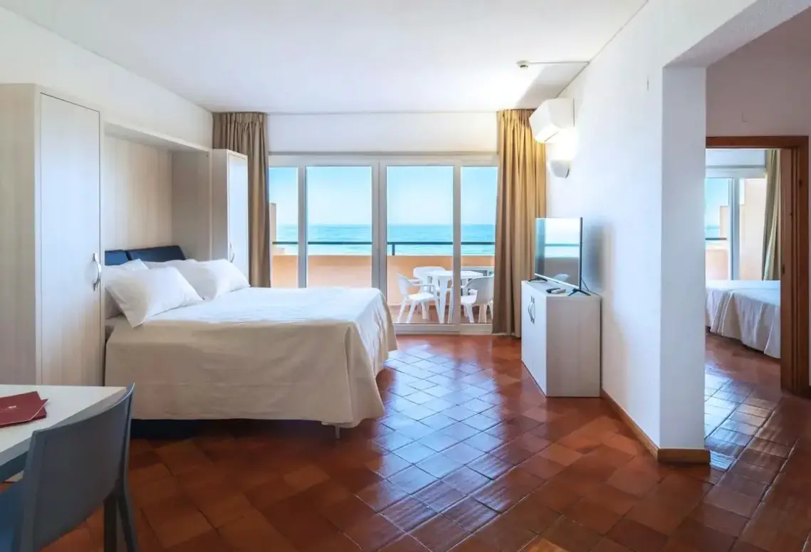 Pokój w hotelu Dom Pedro Lagos (ex. Dom Pedro Meia Praia Beach Club)