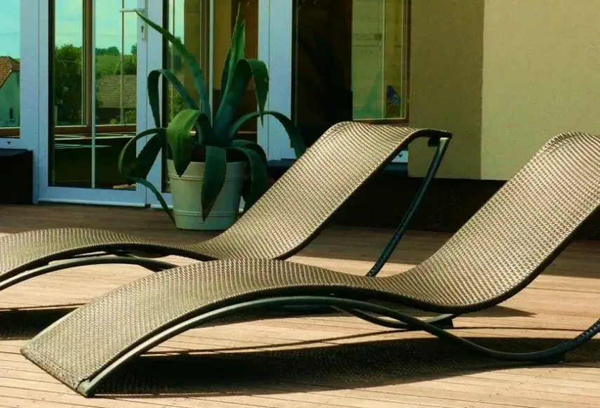 Basen w hotelu Dosłońce Resort Wellness & Farm