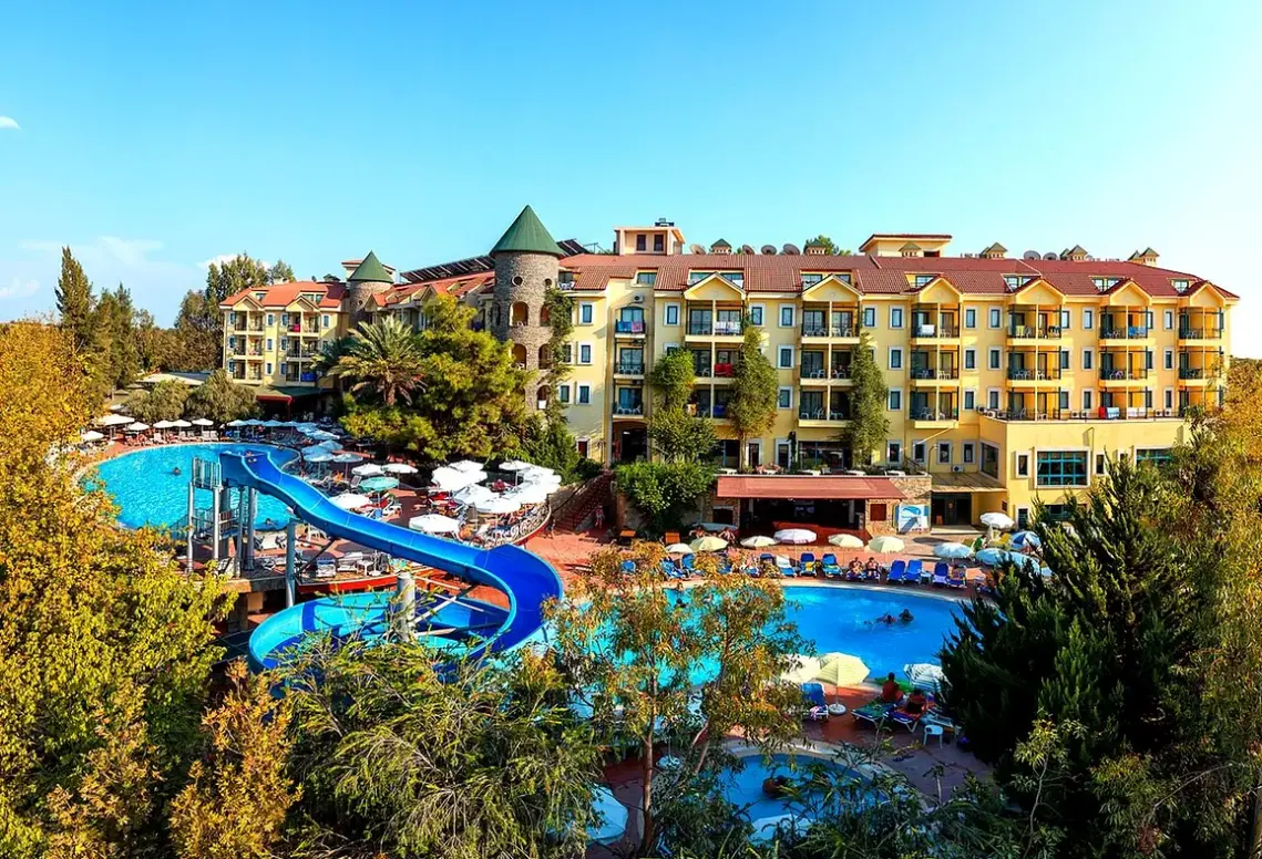 Basen w hotelu Dosi Hotel (ex. Dosi Resort)