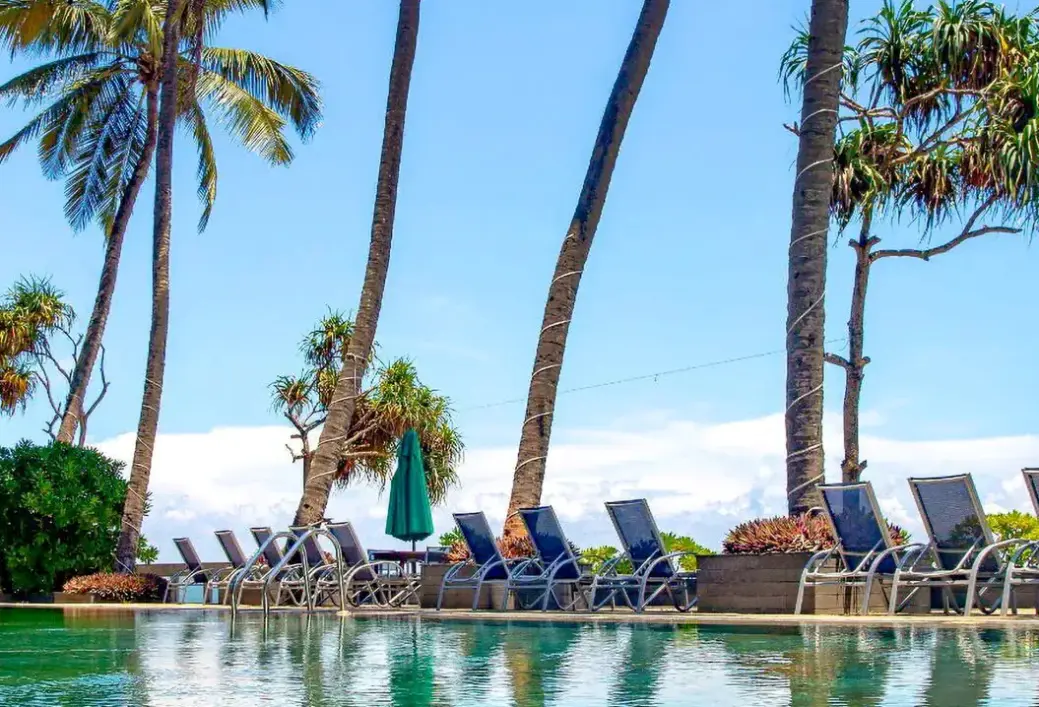 Basen w hotelu Earls Regent Negombo