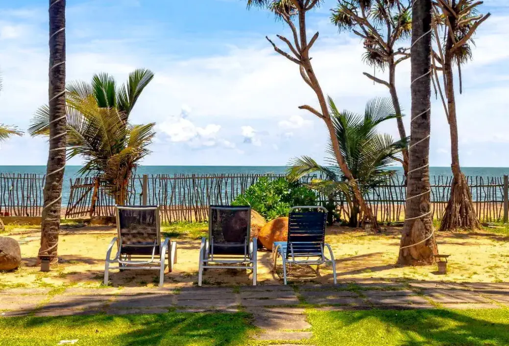 Plaża przy hotelu Earls Regent Negombo