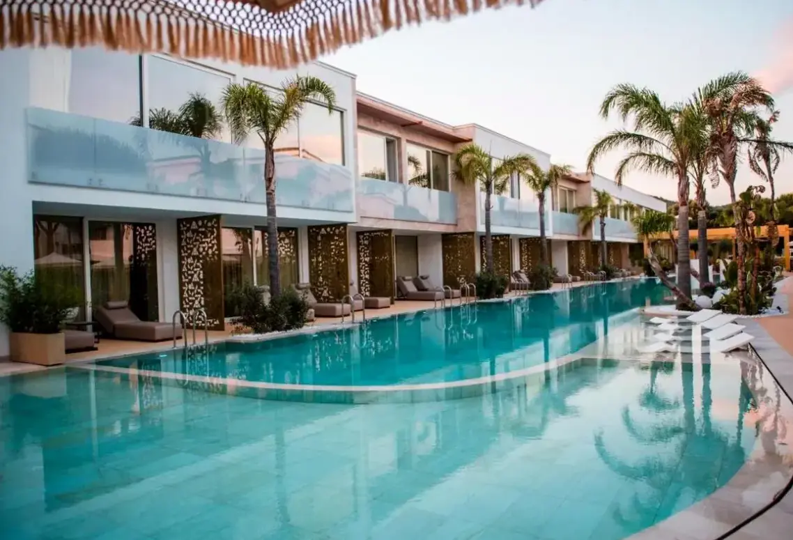 Basen w hotelu Elite Bay Lalez Durres