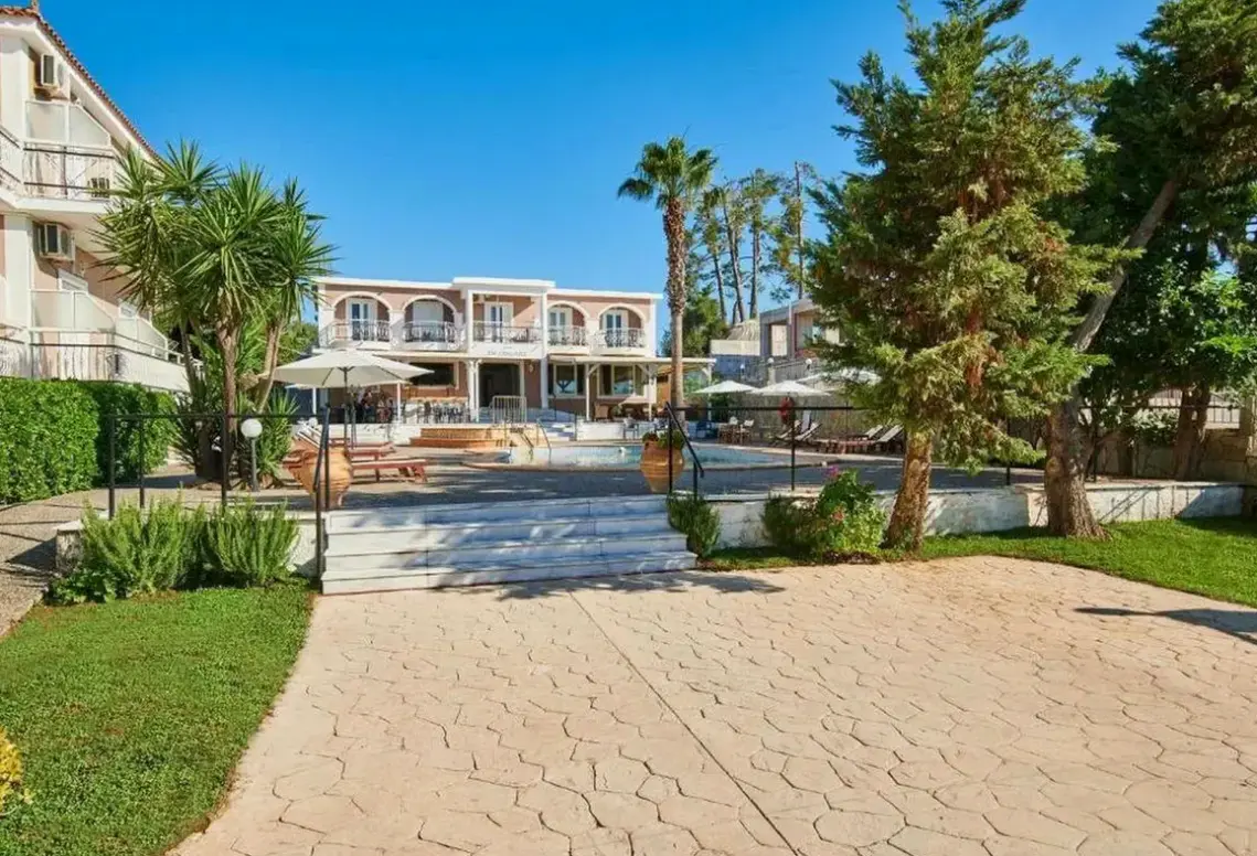 Plaża przy hotelu En Armonia