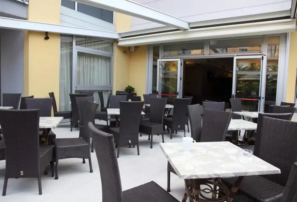 Restauracja i jedzenie w hotelu Eraclea Palace (Eraclea Mare)