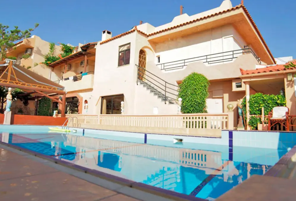 Hotel Erato (Gournes)