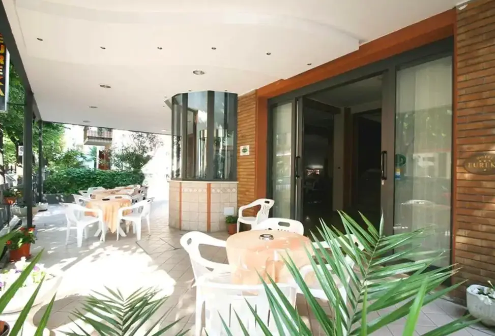 Hotel Eureka w Włochy (Riwiera Adriatycka) - oferta last minute