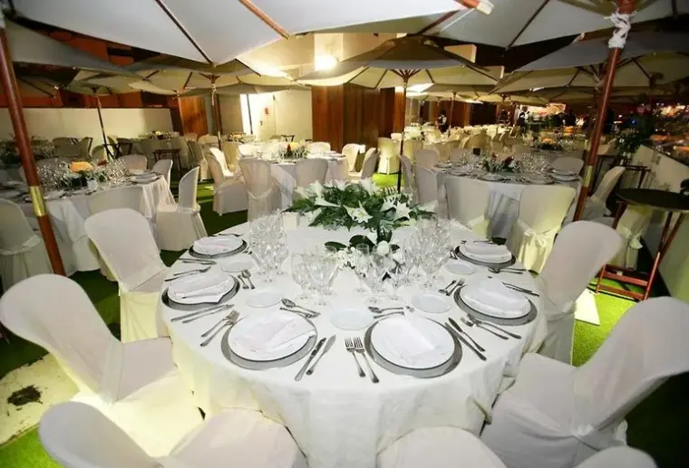 Restauracja i jedzenie w hotelu Exe Las Palmas (ex. Cantur City)