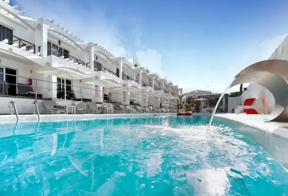 Basen w hotelu Gay Resort Vista Bonita