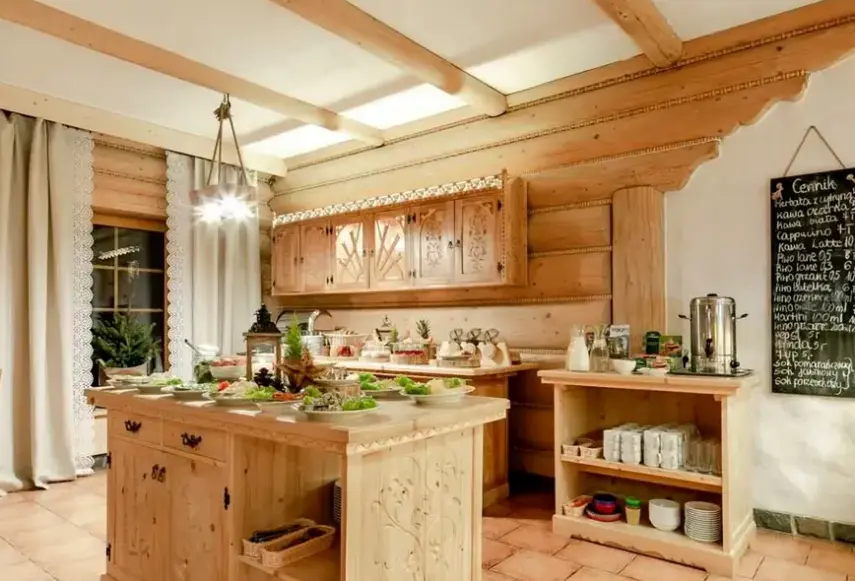 Restauracja i jedzenie w hotelu Góralski Gościniec & SPA