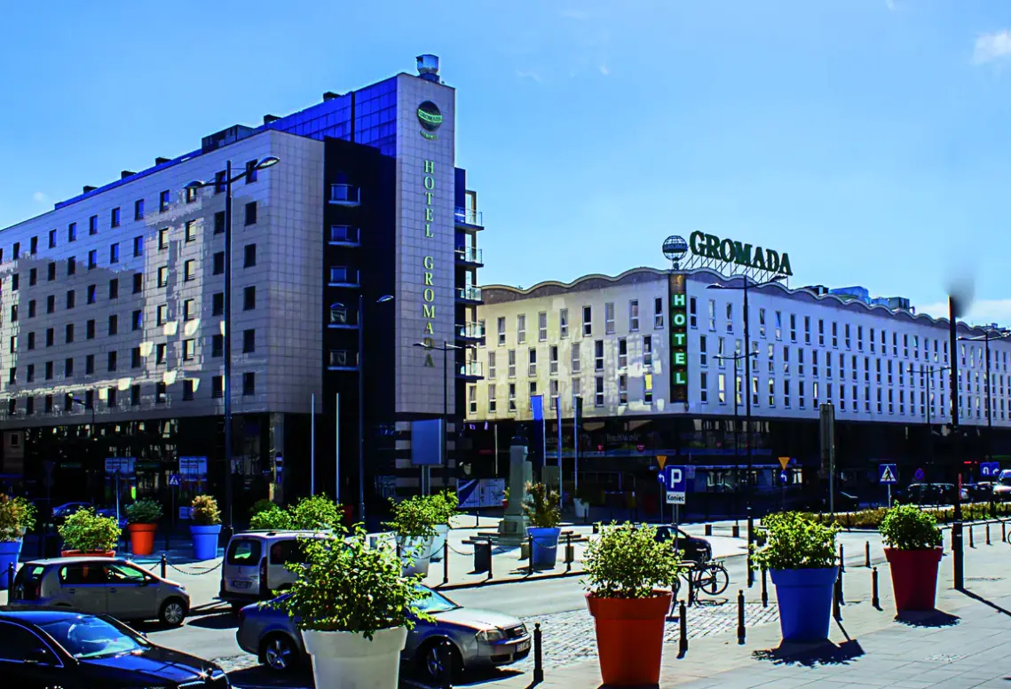 Hotel Gromada Centrum - Dom Chłopa
