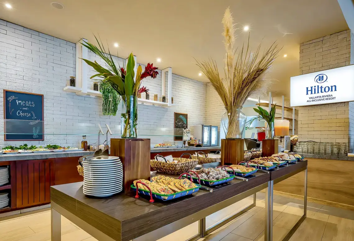 Restauracja i jedzenie w hotelu Hilton Riviera (Vallarta)