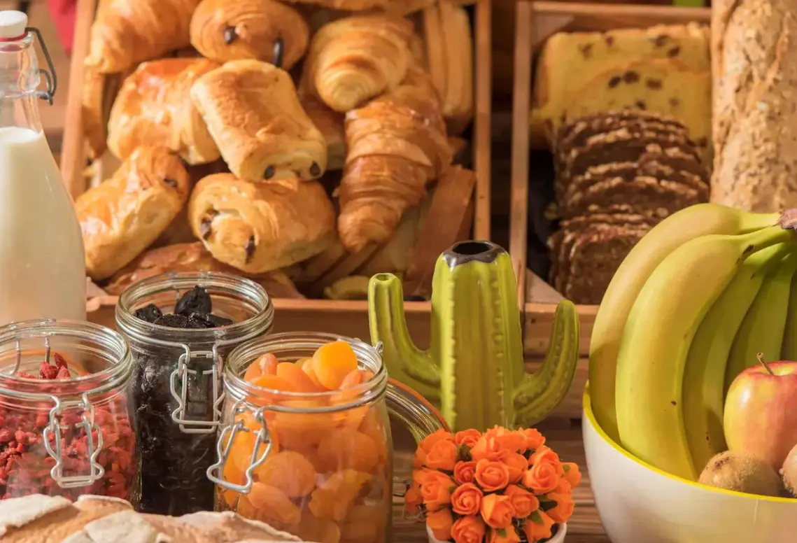 Restauracja i jedzenie w hotelu ibis Styles Athens Routes
