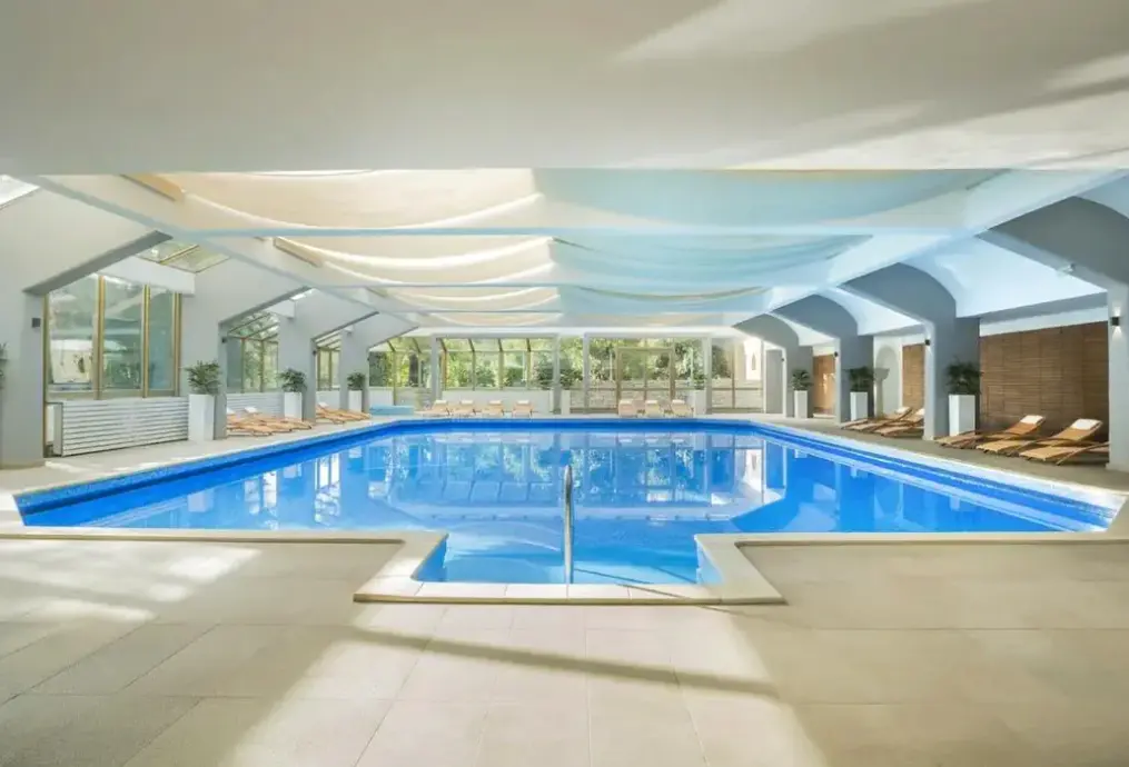 Basen w hotelu Ikador Luxury Boutique Hotel & Spa