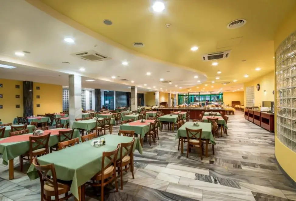 Restauracja i jedzenie w hotelu Interferie Chalkozyn Kołobrzeg