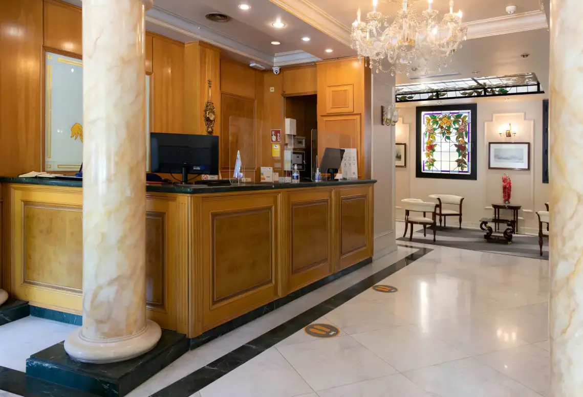 Lobby hotelu Itc Mora by Soho Boutique