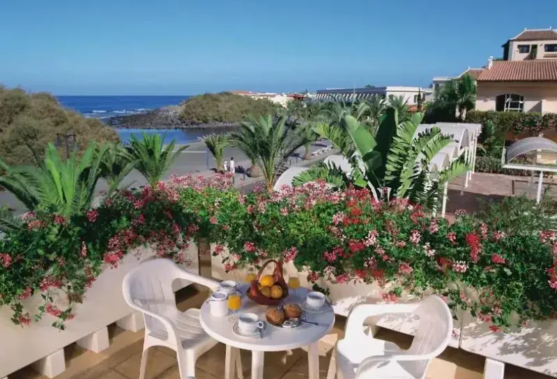 Widok z hotelu Jardin del Conde (La Gomera)